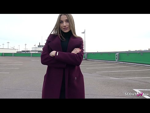 ❤️ VĀCU SKAUTS IR SAPNIS, PIESKARAS STEELE, AUTOSTĀVVIETA TELLTALE UN SEXY PAR NAUDU ❌ Krievu porno pie mums ❌❤
