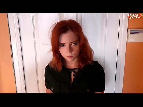 ❤️ Apsargs sodīja skaistu sievieti par zādzību veikalā - sperma mutē ❌ Krievu porno pie mums ❌❤